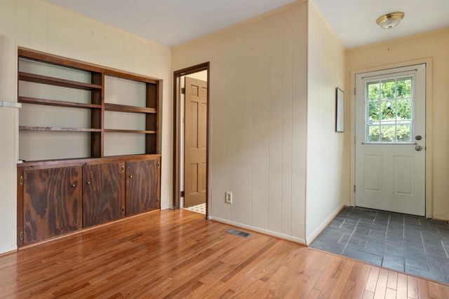 320 E Longview Avenue, Columbus, OH 43202