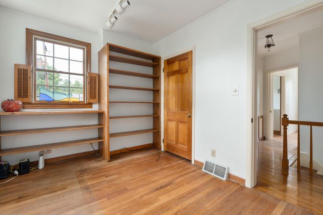 320 E Longview Avenue, Columbus, OH 43202