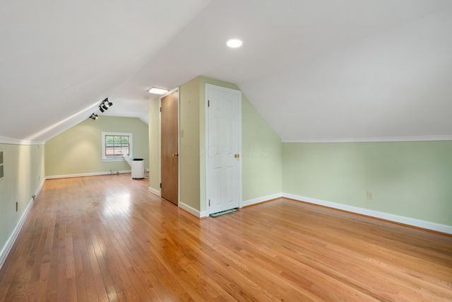 320 E Longview Avenue, Columbus, OH 43202