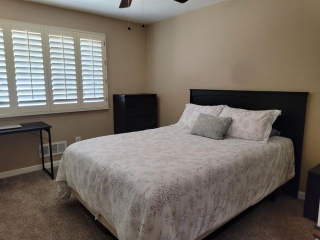6608 Penney Way, Carmichael, CA 95608