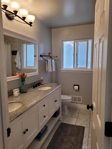 6608 Penney Way, Carmichael, CA 95608