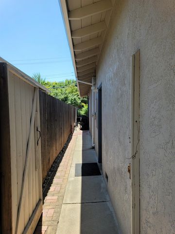 6608 Penney Way, Carmichael, CA 95608
