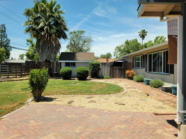6608 Penney Way, Carmichael, CA 95608
