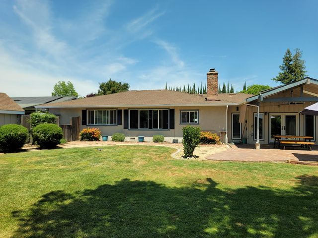 6608 Penney Way, Carmichael, CA 95608