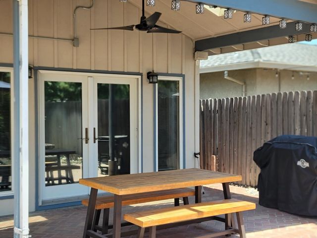 6608 Penney Way, Carmichael, CA 95608
