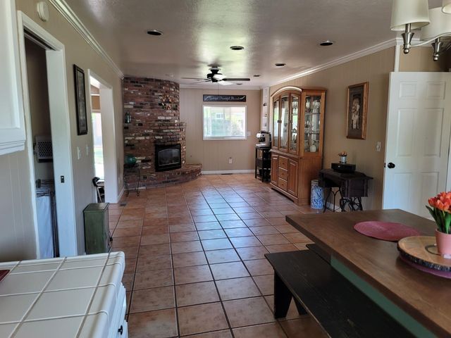 6608 Penney Way, Carmichael, CA 95608