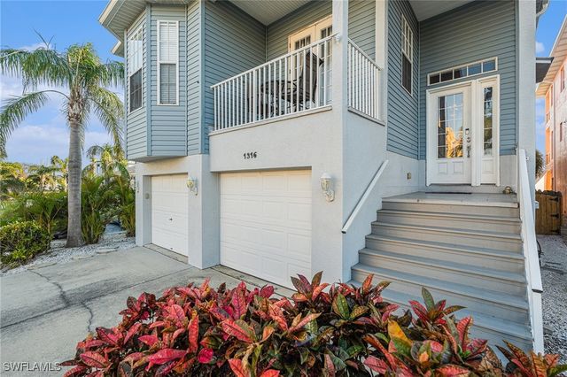 1316 Apollo Beach BLVD S, Apollo Beach, FL 33572