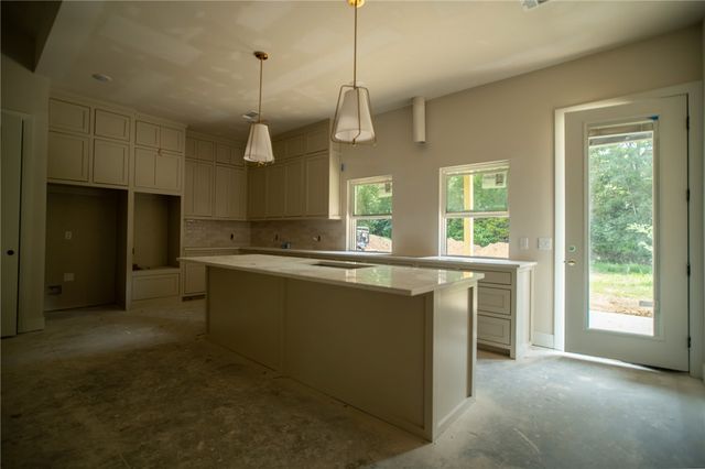 316 S Happy Hollow Road, Fayetteville, AR 72701