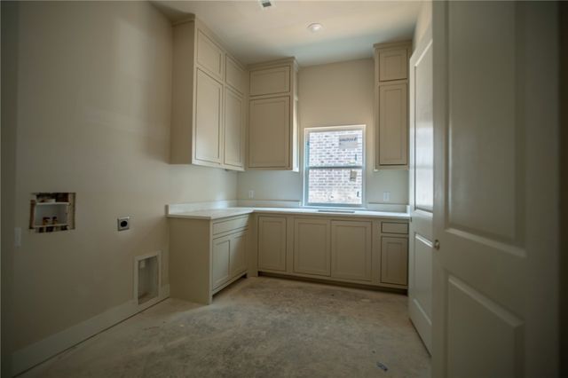 316 S Happy Hollow Road, Fayetteville, AR 72701