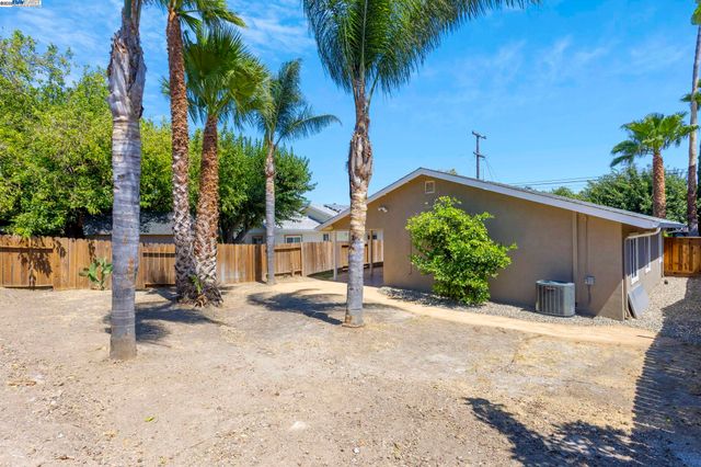 51 Surf View Drive, Bay Point, CA 94565