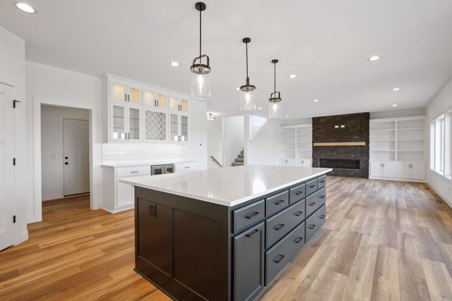 13937 Ember Court, Apple Valley, MN 55124