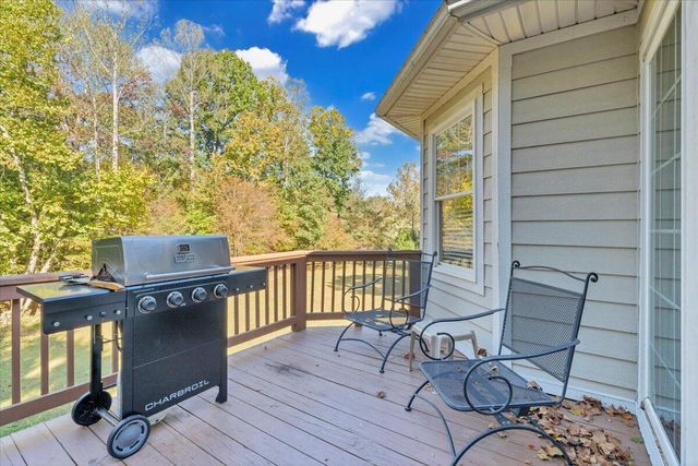 132 Pointe O Woods DR, Huddleston, VA 24104