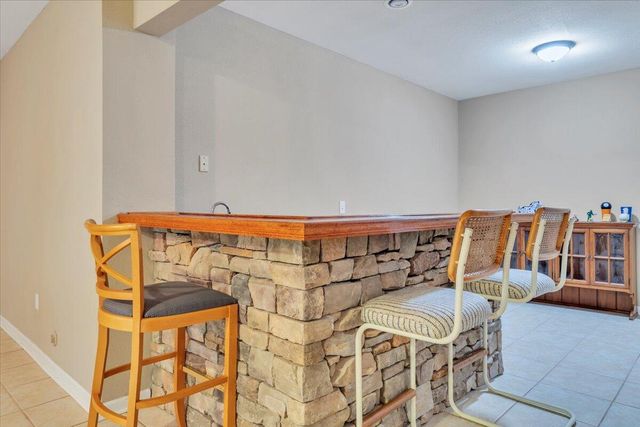 132 Pointe O Woods DR, Huddleston, VA 24104