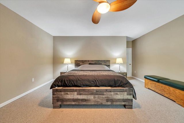 132 Pointe O Woods DR, Huddleston, VA 24104