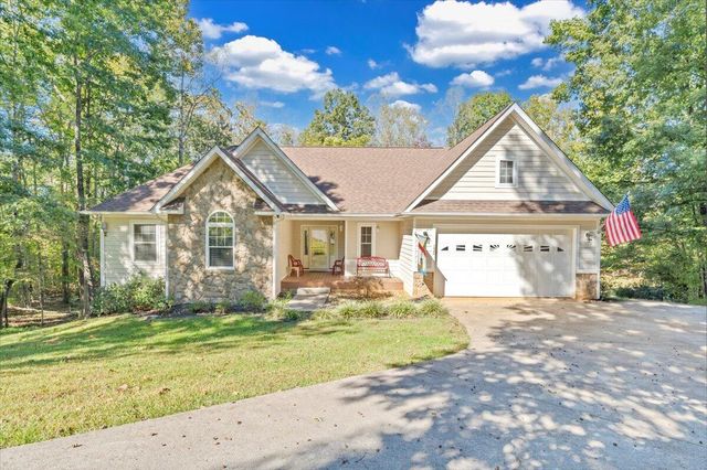 132 Pointe O Woods DR, Huddleston, VA 24104