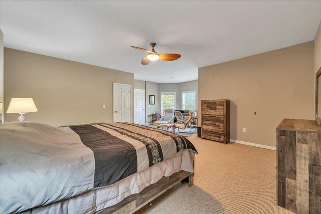 132 Pointe O Woods DR, Huddleston, VA 24104