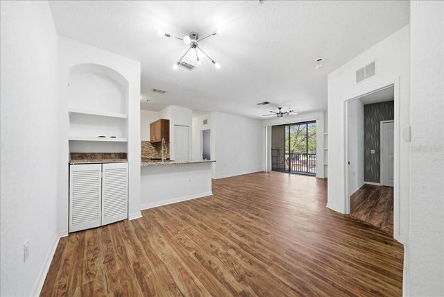 6141 METROWEST BOULEVARD 207, Orlando, FL 32835