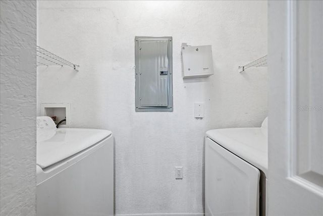 6141 METROWEST BOULEVARD 207, Orlando, FL 32835