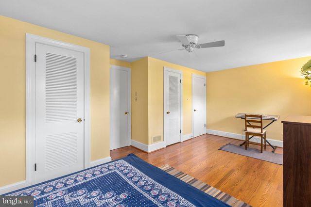 1424 BRENT ST, Fredericksburg, VA 22401