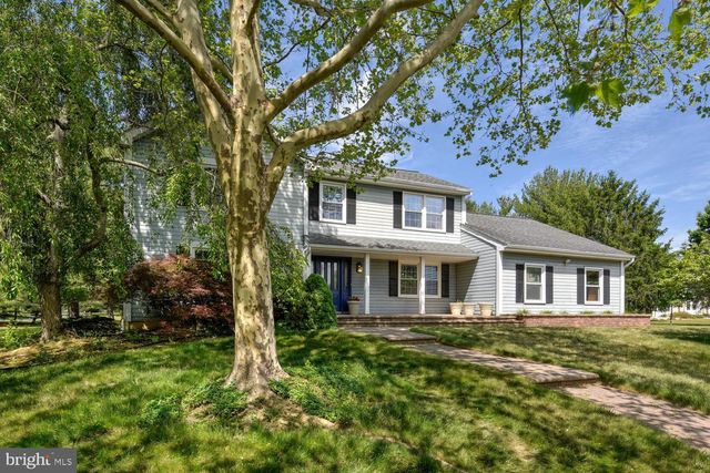 9 ROWANBERRY CT, Princeton Junction, NJ 08550