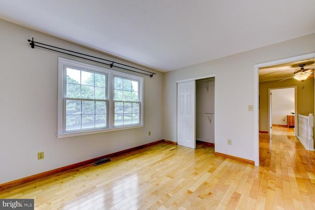 9 ROWANBERRY CT, Princeton Junction, NJ 08550
