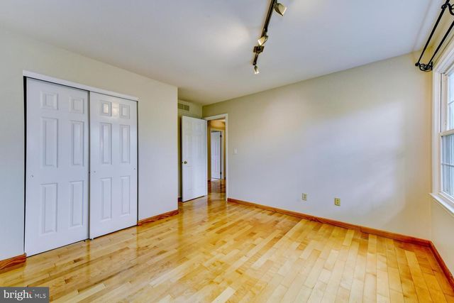 9 ROWANBERRY CT, Princeton Junction, NJ 08550