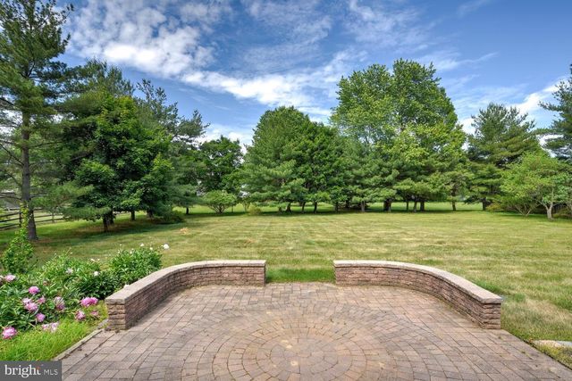 9 ROWANBERRY CT, Princeton Junction, NJ 08550