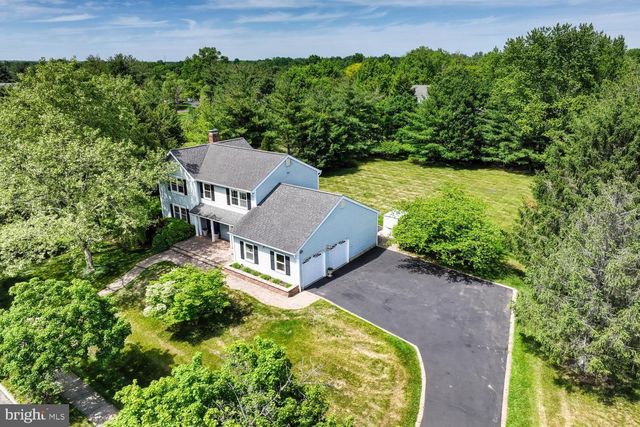 9 ROWANBERRY CT, Princeton Junction, NJ 08550