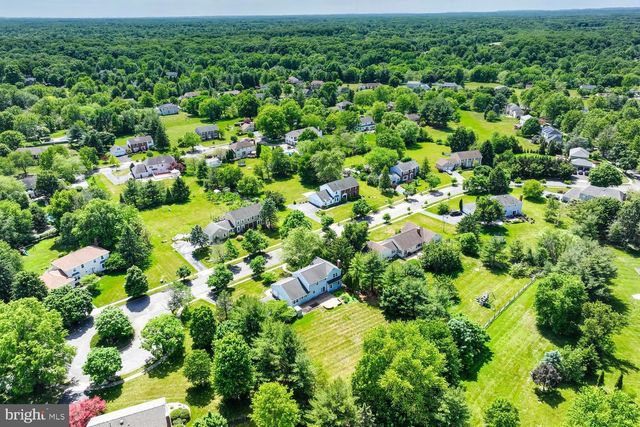 9 ROWANBERRY CT, Princeton Junction, NJ 08550