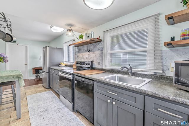 237 Freeman Avenue, Stratford, CT 06614