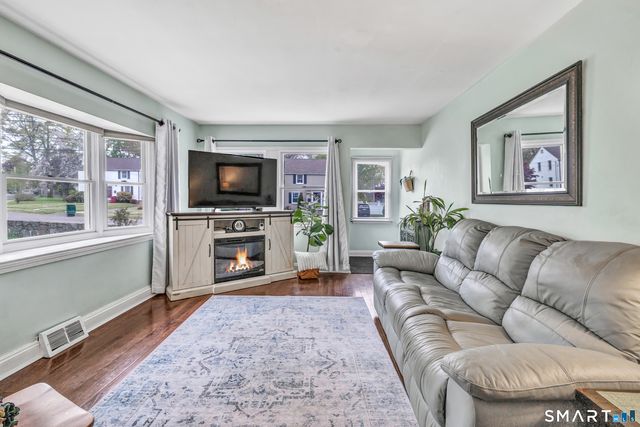 237 Freeman Avenue, Stratford, CT 06614