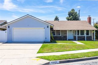 15011 Sussex Circle, Huntington Beach, CA 92647