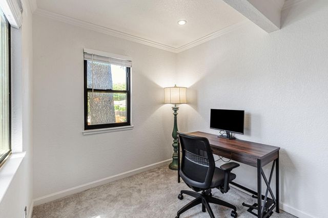 775 Williamsburg Way Apt B, Gilroy, CA 95020