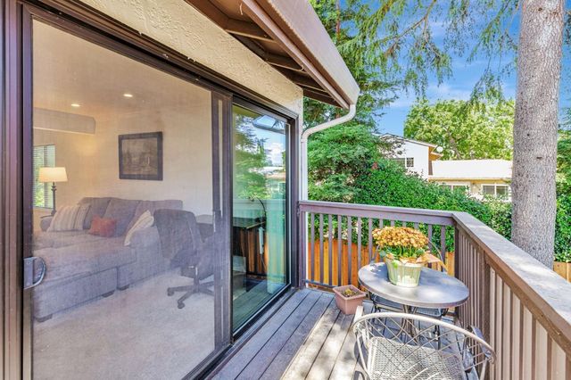 775 Williamsburg Way Apt B, Gilroy, CA 95020