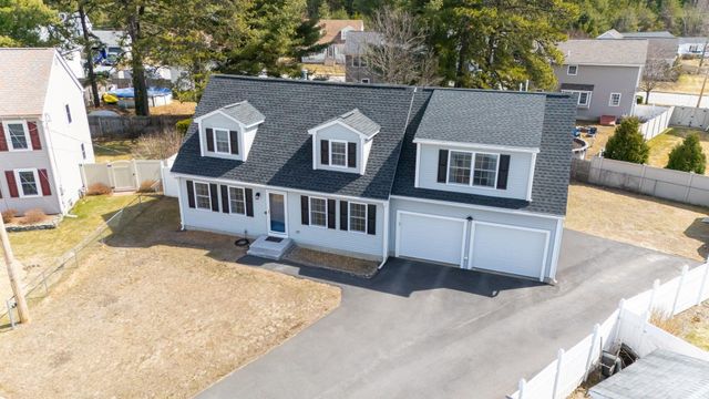 18 Brent Court, Manchester, NH 03103