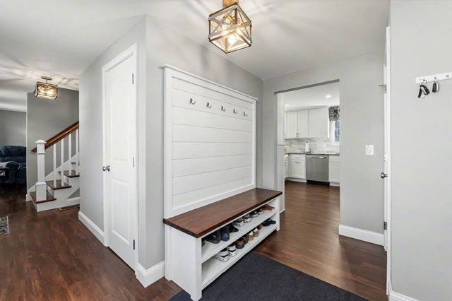 18 Brent Court, Manchester, NH 03103