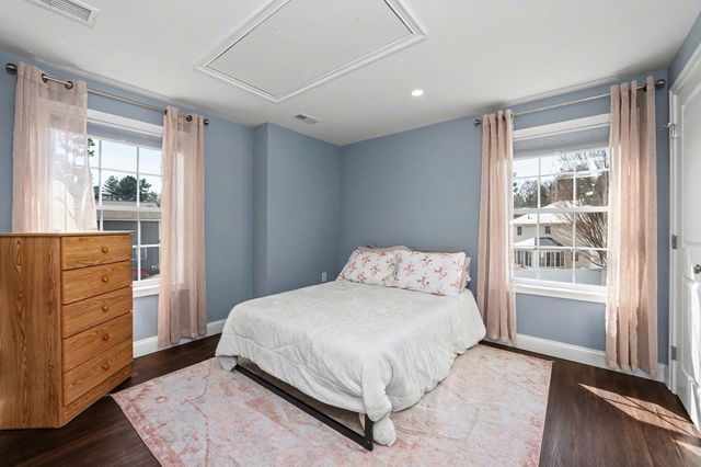 18 Brent Court, Manchester, NH 03103