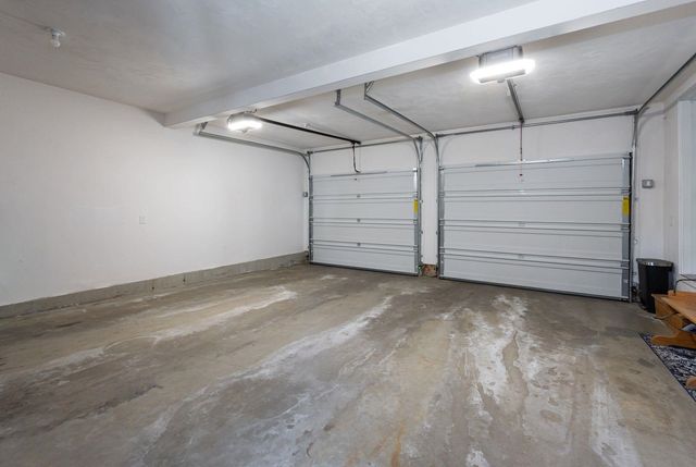 18 Brent Court, Manchester, NH 03103