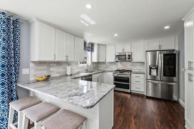 18 Brent Court, Manchester, NH 03103