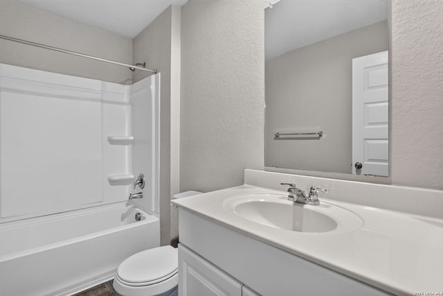 1144 Thea Cove, New Braunfels, TX 78130