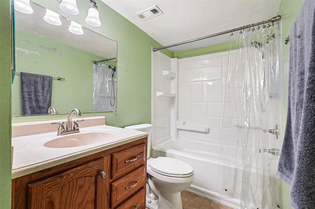 303 TARPON POINT, Tarpon Springs, FL 34689