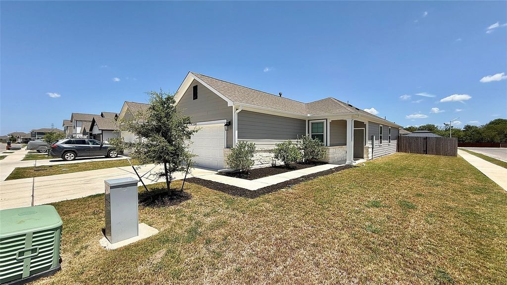 12411 Zenyatta DR, Buda, TX 78610