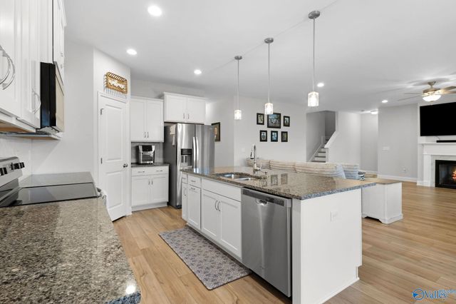 3015 Henry Road SE, Decatur, AL 35603