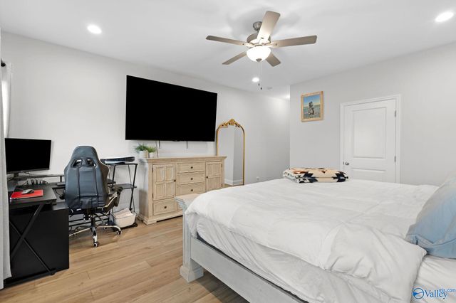 3015 Henry Road SE, Decatur, AL 35603