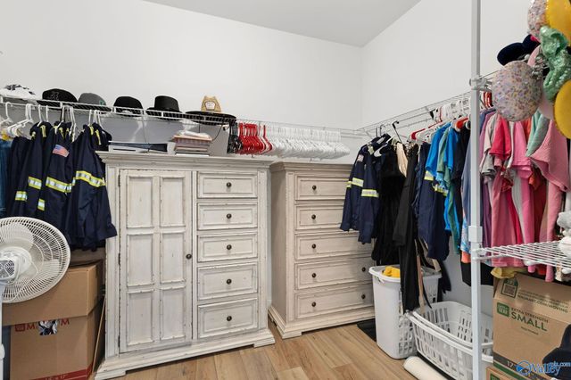 3015 Henry Road SE, Decatur, AL 35603