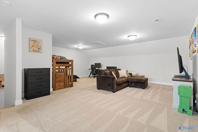 3015 Henry Road SE, Decatur, AL 35603