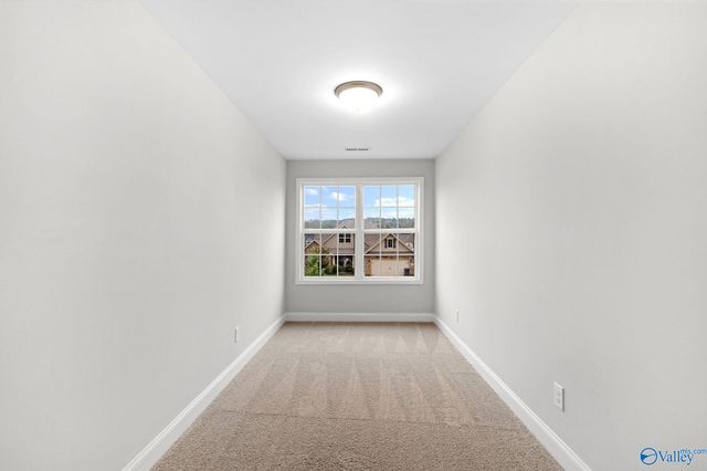 3015 Henry Road SE, Decatur, AL 35603