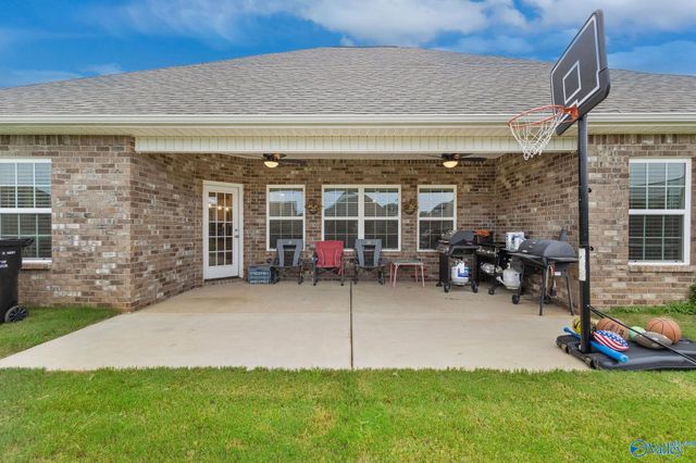 3015 Henry Road SE, Decatur, AL 35603