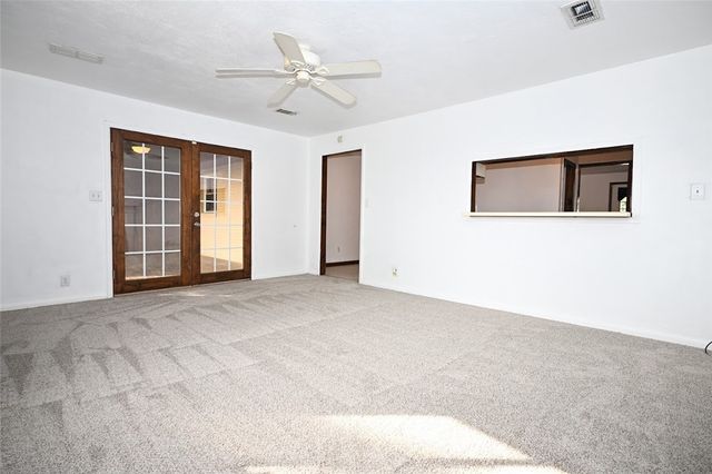 393 Collins Dr, Penn Hills, PA 15235