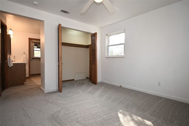 393 Collins Dr, Penn Hills, PA 15235